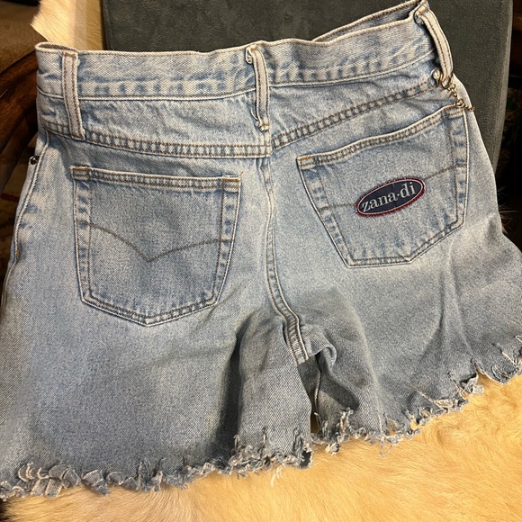 Vintage Denim Zana•Di Shorts - Picture 6 of 6